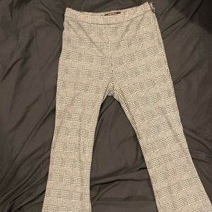 Forever21 Checker-print flared leggings